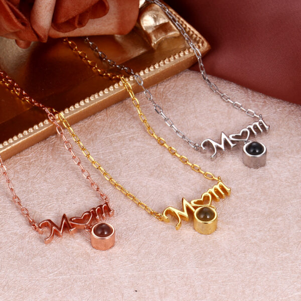 Collar "Mom"